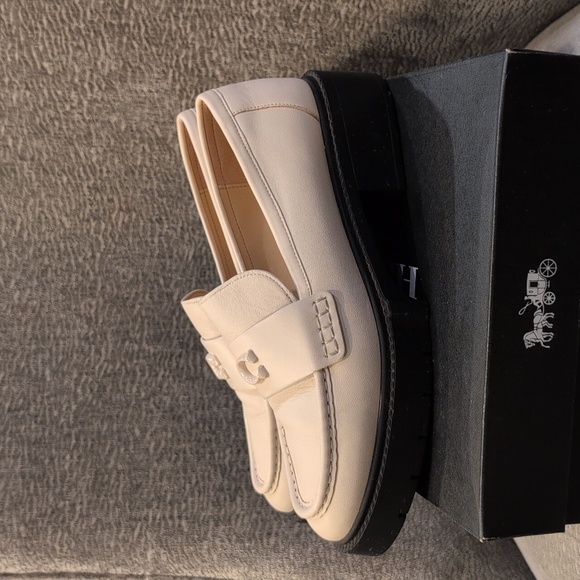 Coach Leah Loafer Womens - Picture 5 of 14
